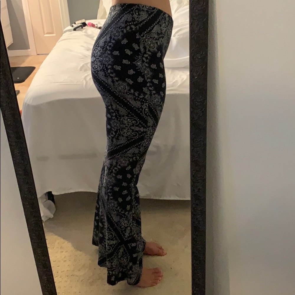 Pattern Pants - Picture 2 of 3